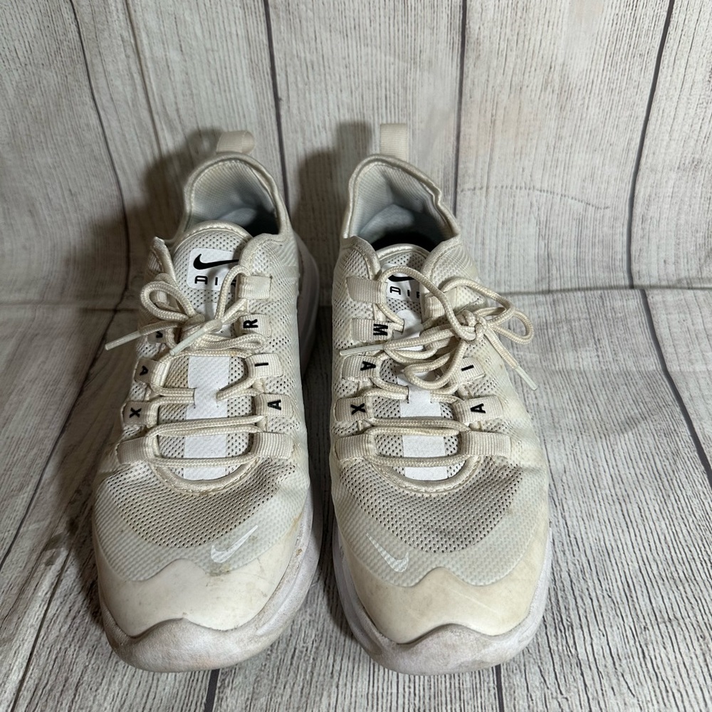 Women’s Nike air max size 8 white